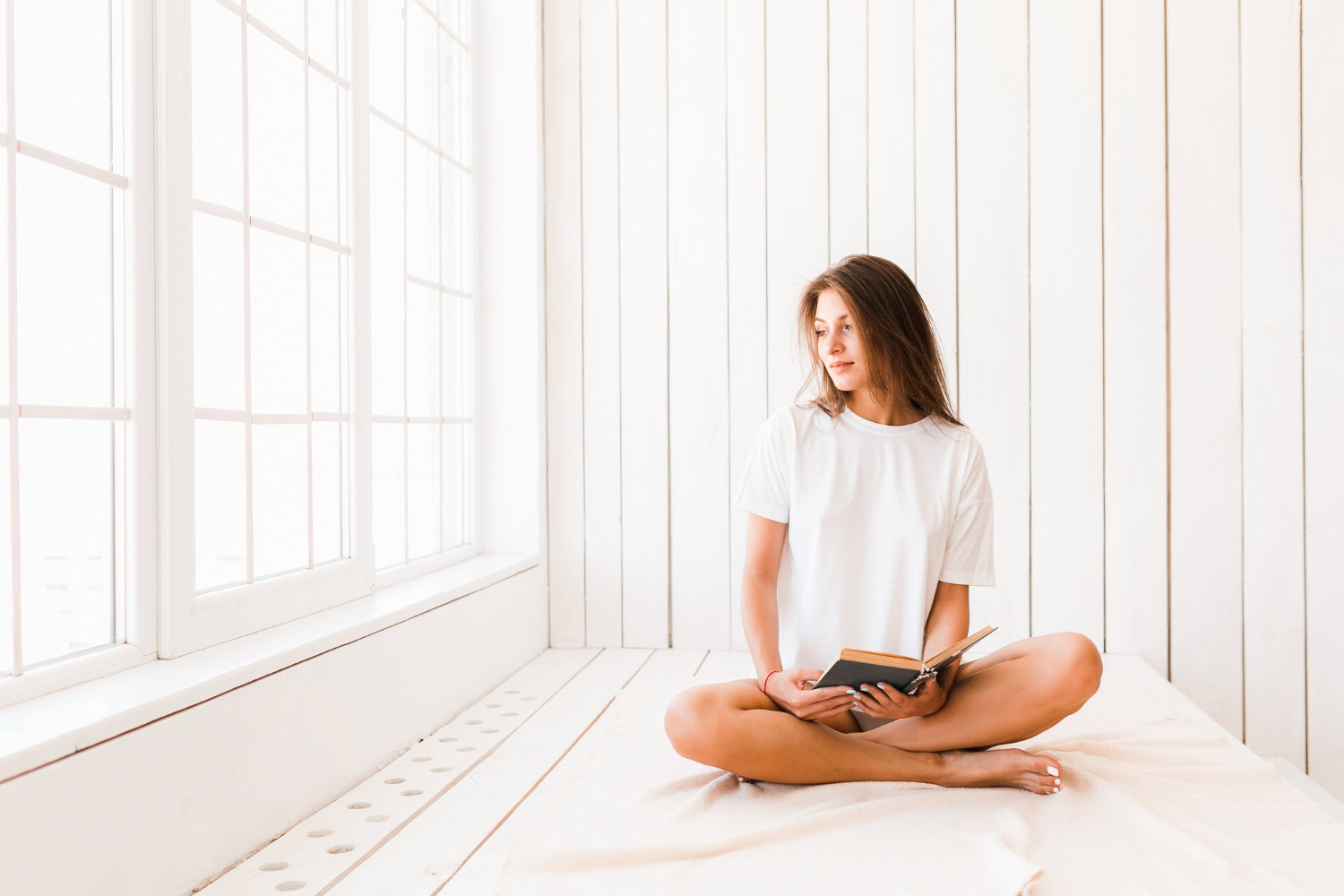 3 affirmations puissantes pour apaiser ton esprit avant de dormir
